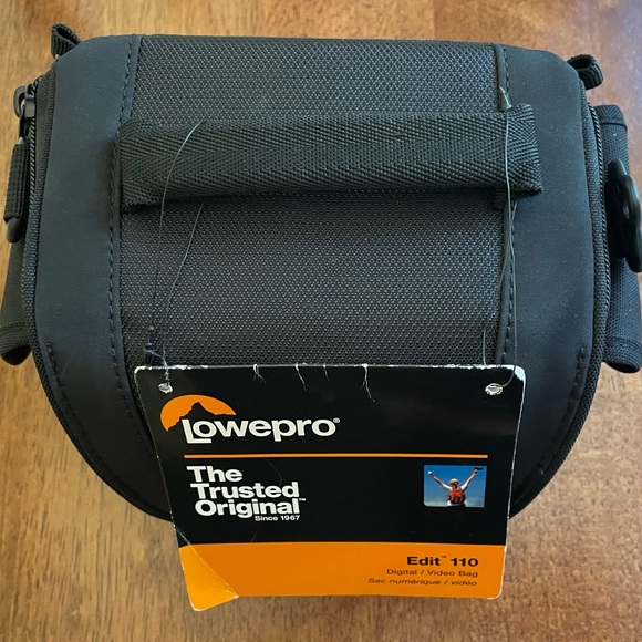 Lowepro Edit 110 Padded Camera Bag - Black (LP36097) BRAND NEW - Picture 5 of 8
